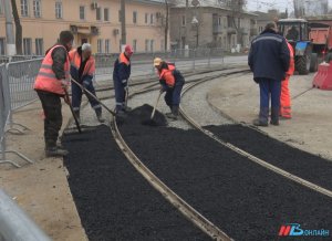 В Волгограде обновляют выезд из трамвайного депо по улице Ангарской