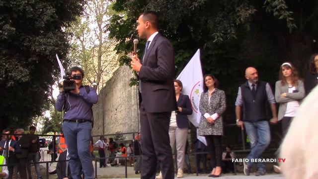 Luigi Di Maio a Perugia per il 25 aprile - integrale смотреть онлайн