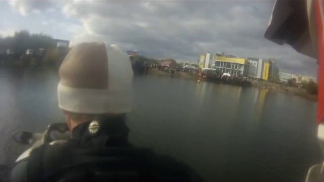 Заезд на снегоходе по воде. Утонул) смотреть онлайн