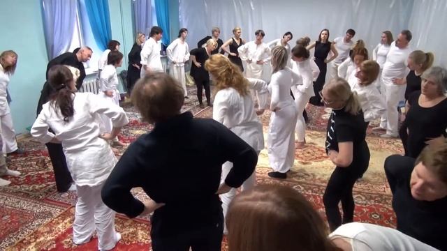 "Тишина тела" с Эннеей Тесс Гриффит - октябрь 2013г. смотреть онлайн