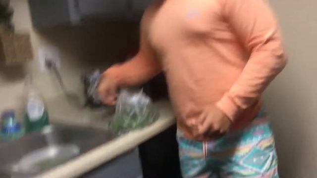 Behind the Scenes: Green Bean Prep смотреть онлайн