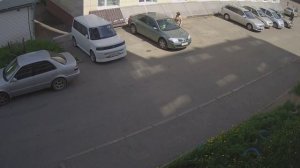 Баба на парковке, это не конец.