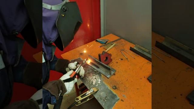 Проволока сплошного сечения или порошковая проволока. Что лучше? смотреть онлайн