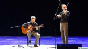 Степан Сидоров (скрипка) и Роман Андрюшин (гитара)