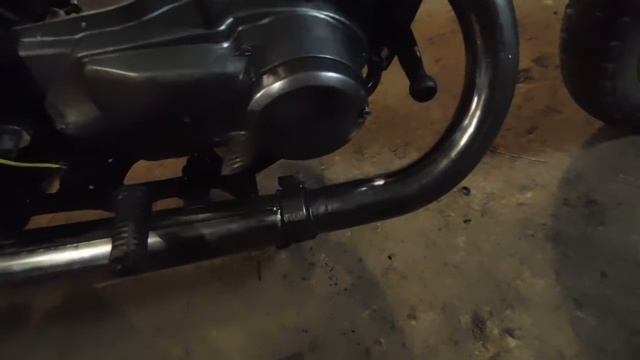 ИЖ планета 5. Разборка глушителя для прочистки. смотреть онлайн