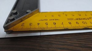 Как проверить угольник на точность?