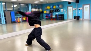 MARI M - C обычным пацаном - Танец (jeny_miki)