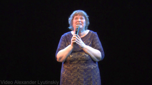 Марина Волкова - Авторская песня. Кружит листва (музыка Марины Волковой, слова Надежды Слободиной)