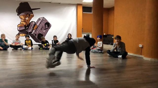 Кирилл vs Настя смотреть онлайн