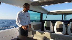 Axopar 45 XC Cross Cabin - MY 2022 English Review