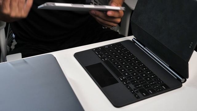 Space Grey M1 iPad Pro 11" Unboxing and First Impressions!