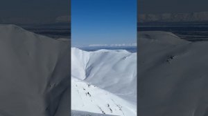 На снегоходах и сноубордах катаемся в мае. Так можно в Норильске!