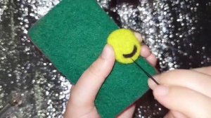 Felting (Smile). Сухое валяние (Смайлик). 毡 (微笑)