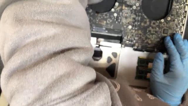 MacBook Pro 2011 A1286 15in 鍵マークEFIロック解除 смотреть онлайн