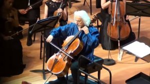 Миша Майский играет на бис