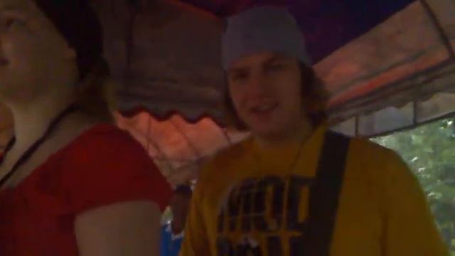 Hard rain at the Suan Dusit Zoo, Bangkok смотреть онлайн