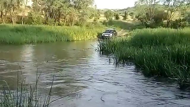 BYD F3 в брод смотреть онлайн