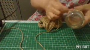 Самый простой и быстрый декор джутом стеклянной бутылочки.