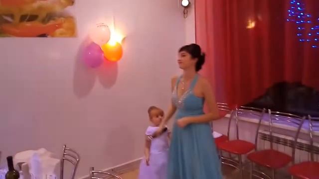 Песня в подарок любимому мужу на первую годовщину смотреть онлайн