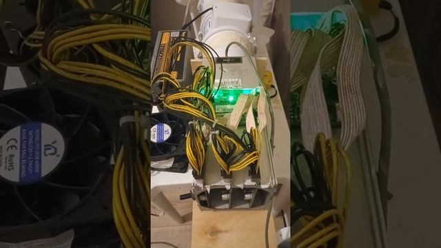 Вентиляция, охлаждение и шумоподавление Antminer S9