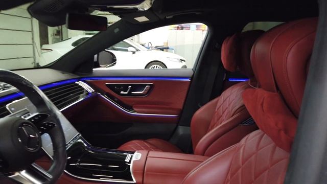 Mercedes-Benz W223 с двойной тонировкой передних стекол смотреть онлайн