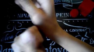 Фокус шарик исчезает в руке