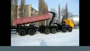 Мультилифт. Погрузка контейнера на прицеп