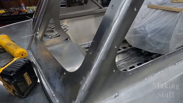 Making Progress on the Jetstream Buccaneer - Mini Jet Boat Build Part 6 смотреть онлайн