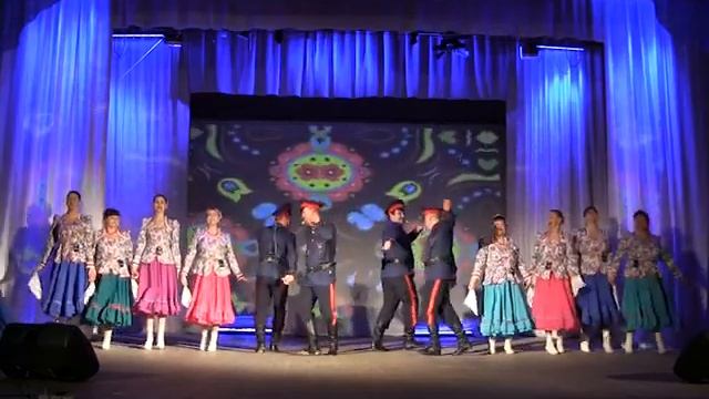 Народный самодеятельный коллектив - ансамбль народной песни 