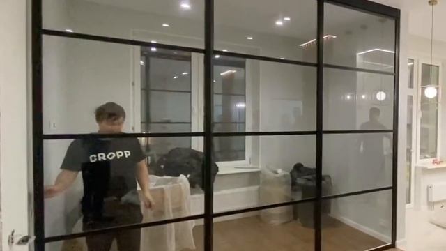 Раздвижная перегородка, с системой зацепа двери! смотреть онлайн