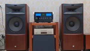 Ampli Mcintosh MA-7000 ghép cùng Loa JBL S-4700(0911886266)