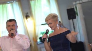 Родители спели на свадьбе