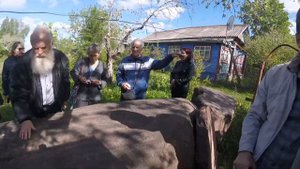 Загадочные камни в поселке Островское Костромской области.