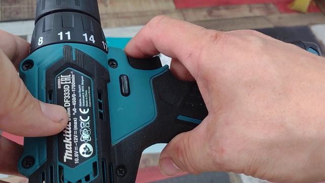 Шуруповерт Makita DF333D краткий обзор, интересная функция патрона. смотреть онлайн
