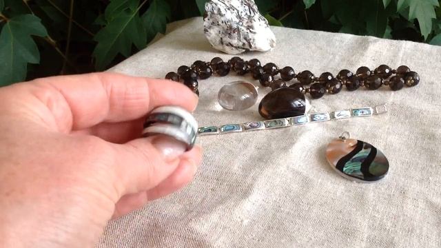 Гелиотис дымчатый кварц малахитжемчуг перламутр.