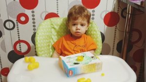 Детский канал игры из коробки с помпонами моторика для детей 1 2 года Развивашки за 5 минут свои