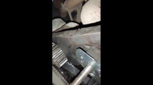 Сорвалась ремонтная шпилька ролика ГРМ