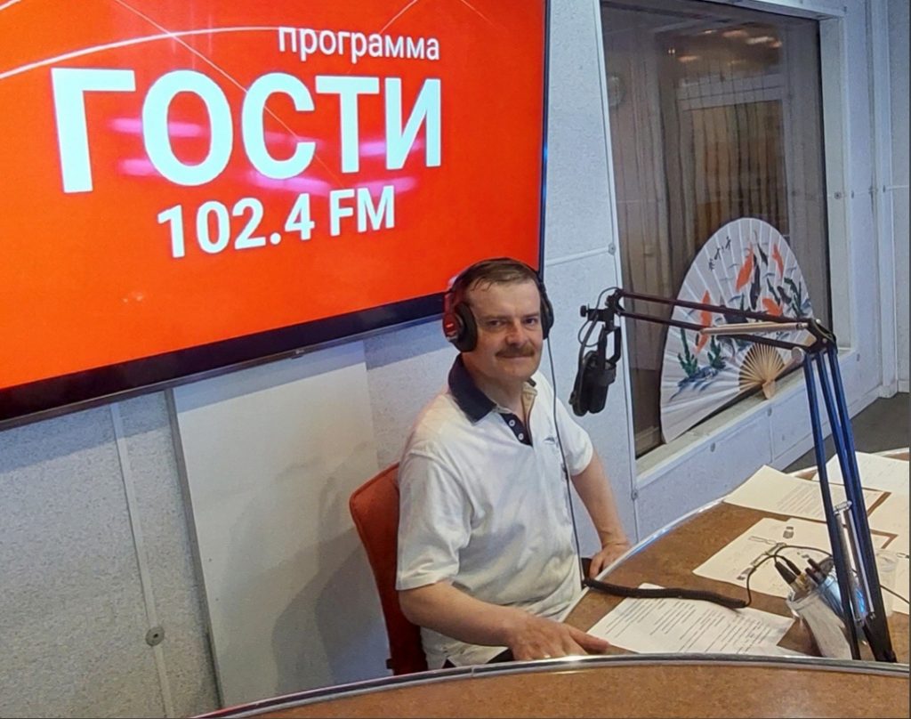 Radio METRO_102.4 [LIVE]-23.12.14-#КУЛЬТУРНЫЙКОД — космос