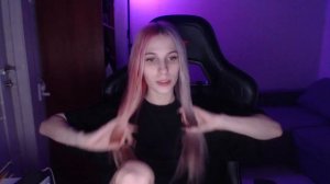 gamer girl feet posing