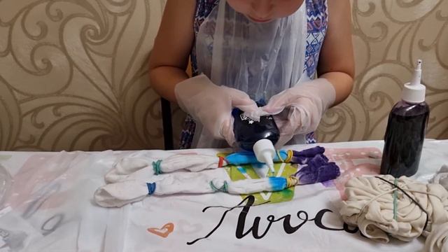 РАЗУКРАСИЛА ВСЕ ФУТБОЛКИ В ДОМЕ, В ЧЁМ ТЕПЕРЬ ХОДИТЬ, TIE DYE смотреть онлайн