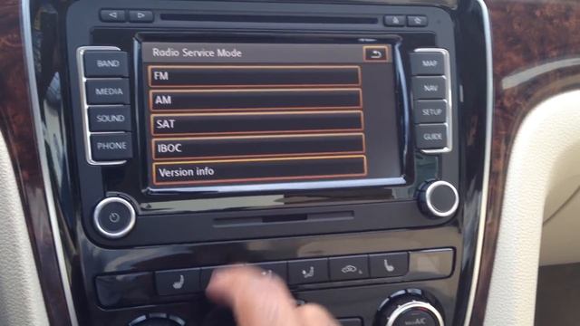 How to find the firmware number on RNS 510 navigation system for Volkswagen смотреть онлайн