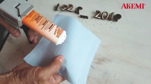 Быстро и безопасно приклеивайте надгробные буквы и надписи с помощью AKEPOX 3000 Mini Quick