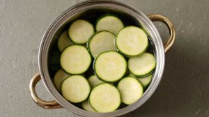 Кабачки с песто