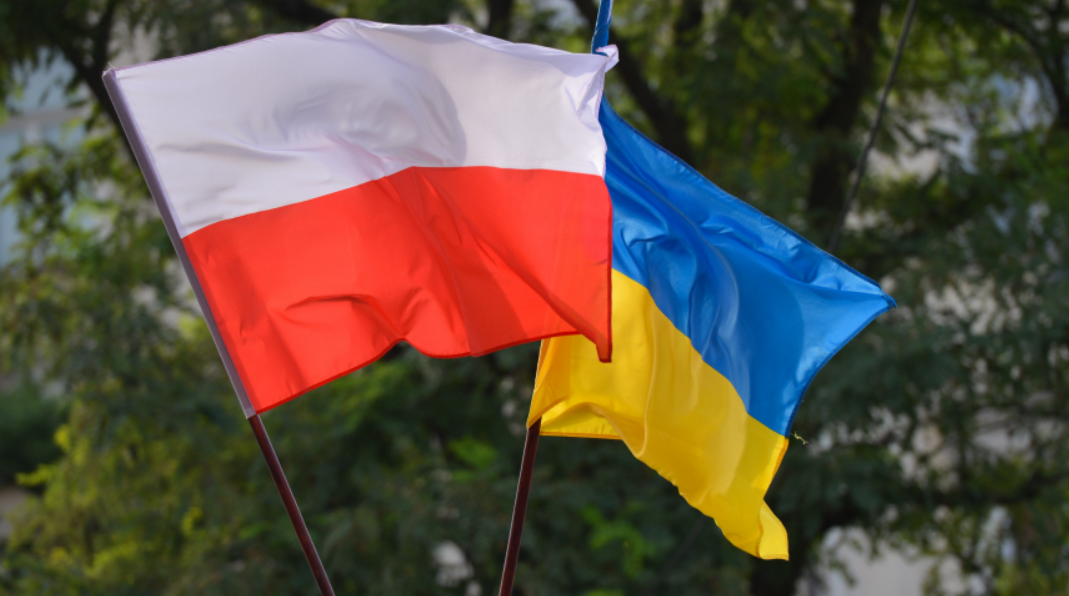 Сыты по горло: власти Польши устали кормить украинских беженцев