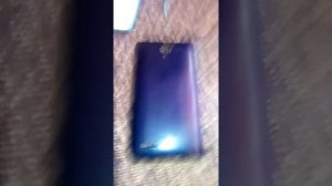 Два телефона микромакс D303 и D302