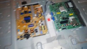 Мерцает телевизор LG.  Модель ТВ 47LB650V