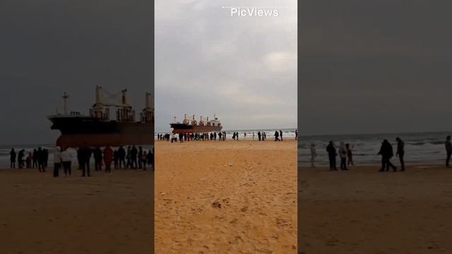 Анапа. Витязево. Толпы людей приходят фотографировать сухогруз. Обстановка сегодня 7 декабря 2023.