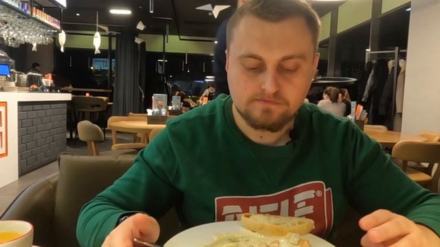 Обзор ресторана Рыбная Мануфактура , достойный конкурент Моремании, много блюд по адекватной цене ?