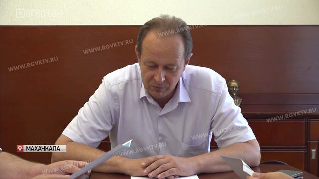 Власти Дагестана обсудили восстановление мечети в селе Хрюг Ахтынского района смотреть онлайн