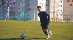 ПРОСТЫЕ ФИНТЫ ДЛЯ НАЧИНАЮЩИХ ФУТБОЛИСТОВ!